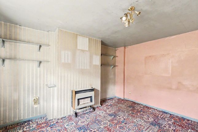 53, Blake Crescent, Mansfield photo 4