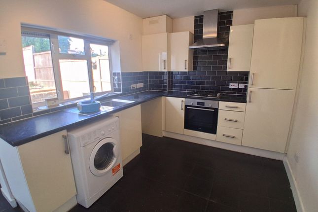 20, Maidstone photo 3