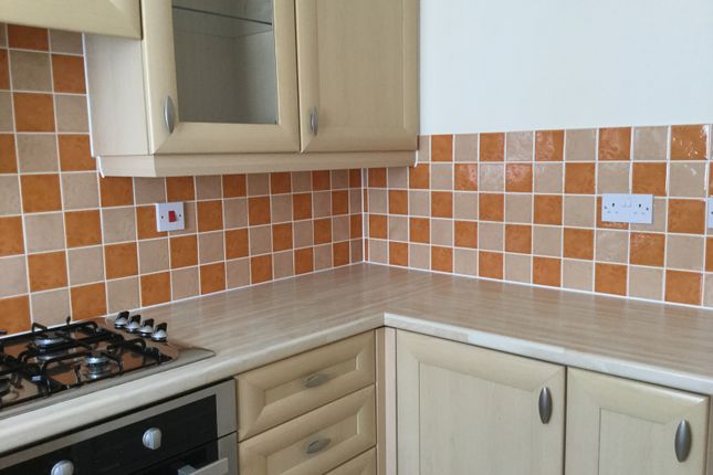 12, Hollowell Close, Rushden photo 2