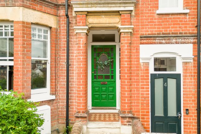 5 North Road, Berkhamsted photo 2