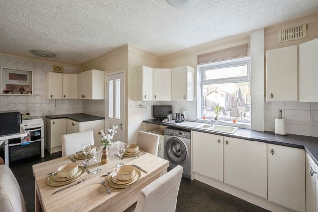 5, Lime Tree Avenue, Doncaster photo 4