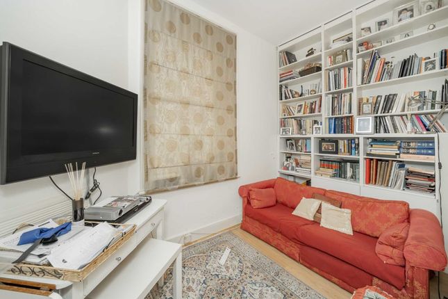 Flat for sale in West End Lane, London