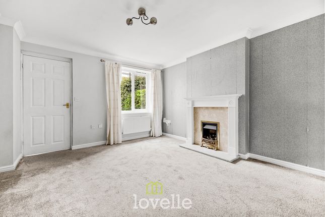 2, Buddleia Close, Healing photo 3
