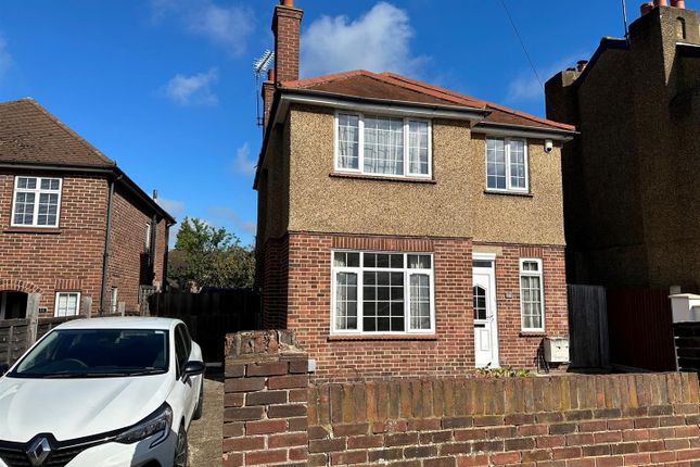 Thumbnail Detached house to rent in Montague Road, Uxbridge