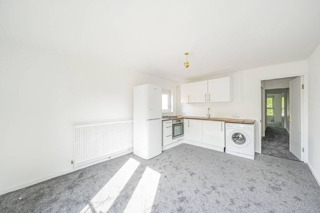 Thumbnail Flat to rent in Stonegrove Gardens, Stanmore, Edgware