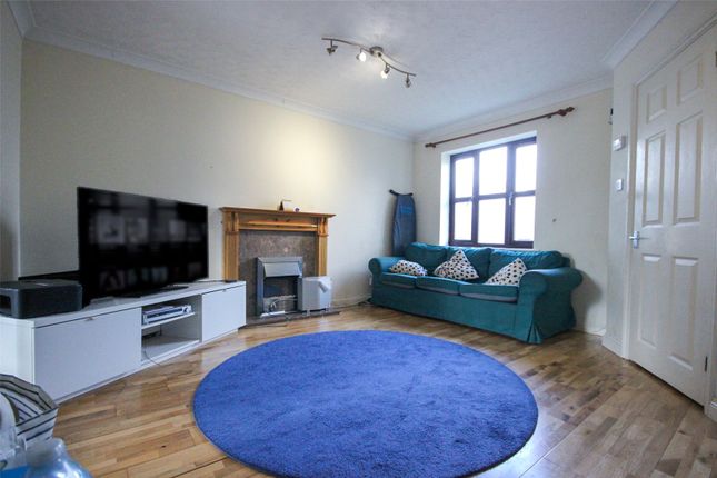 1, Grovebury Court, Bedford photo 2