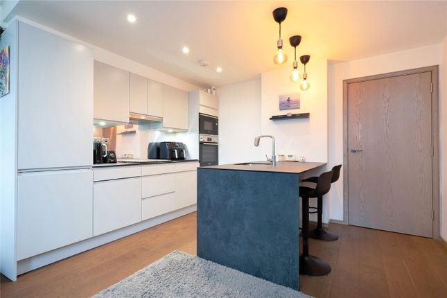 Flat 24, Kirk House, 97, High Street, West Drayton photo 2