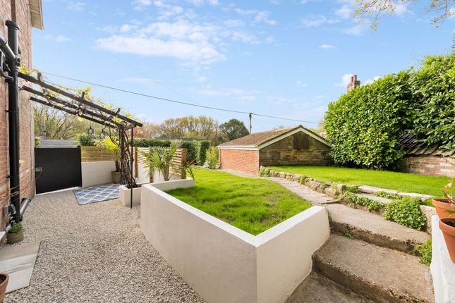 11 Charborough Road, Broadstone photo 3