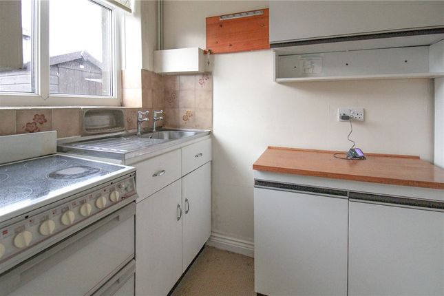 6, Rosewood Avenue, Keighley photo 4