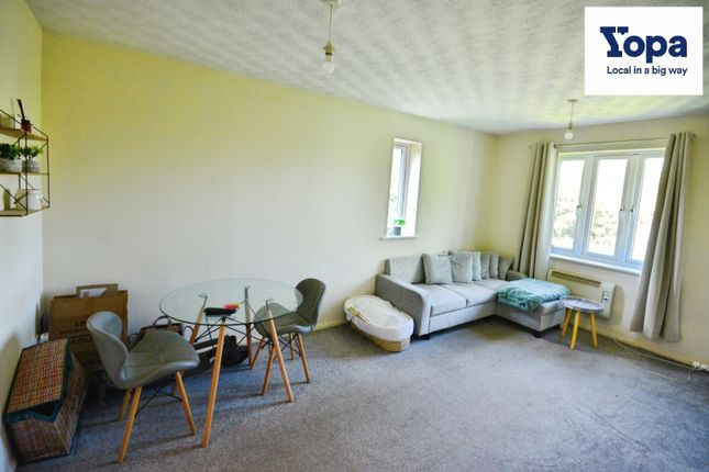 2, Upper Marsh Lane, Hoddesdon photo 2