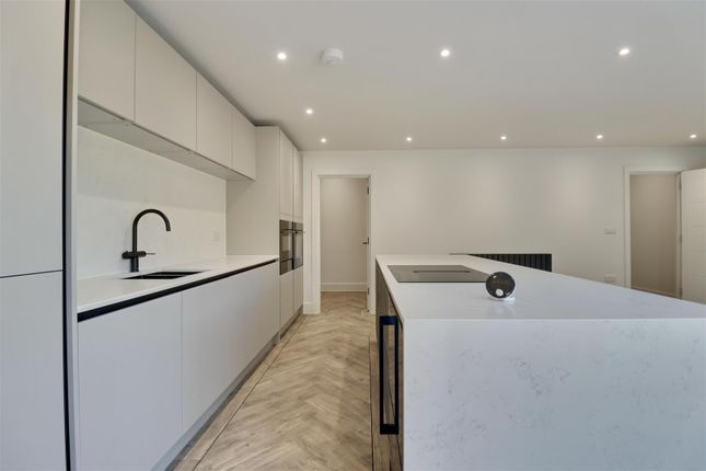 4A, Spencer Road, Southsea photo 4