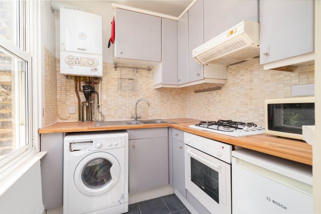 Flat 2, 27, Waldram Park Road, London photo 2