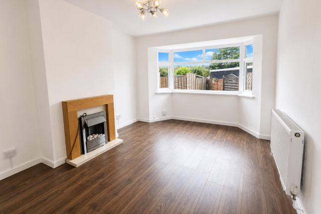 2, Kirkstall Close, Walsall photo 4