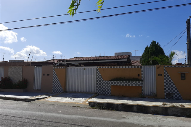 Town house for sale in Natal, Rio Grande Do Norte, Brazil