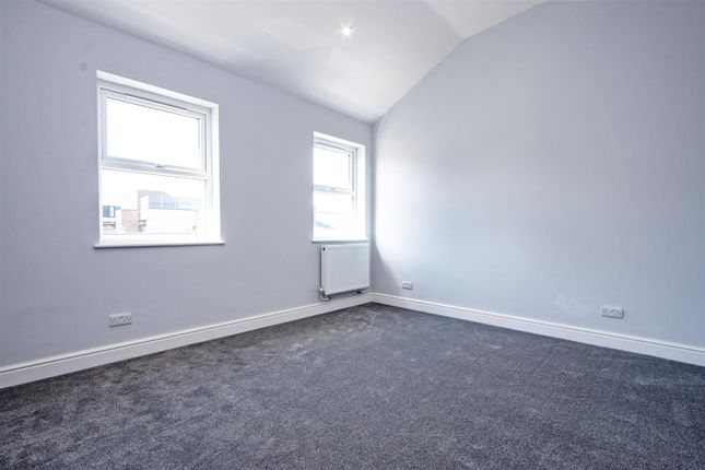 Flat for sale in Tooting High Street, London