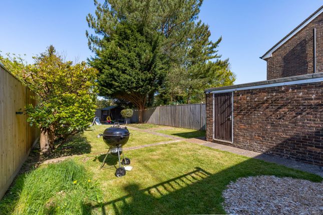 Abbots Close, Battle photo 2