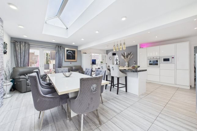 2, Beechwood Avenue, Weston-Super-Mare photo 3
