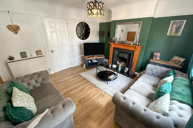 35,, Studfall Avenue, Corby photo 2