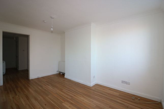 Flat 1/2, 157 Denmilne Street, Glasgow photo 4