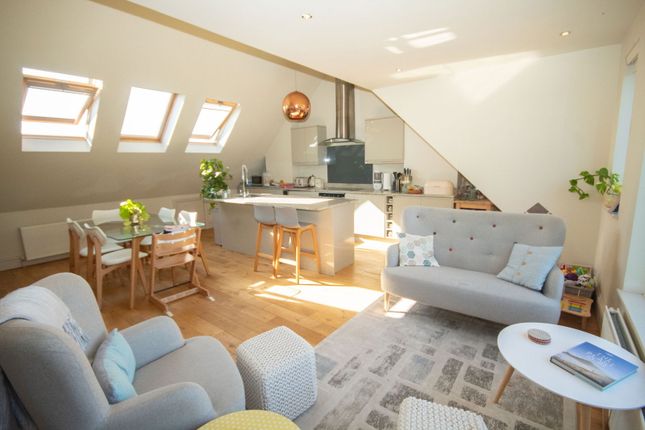 3a Marsh Road, Pinner photo 2