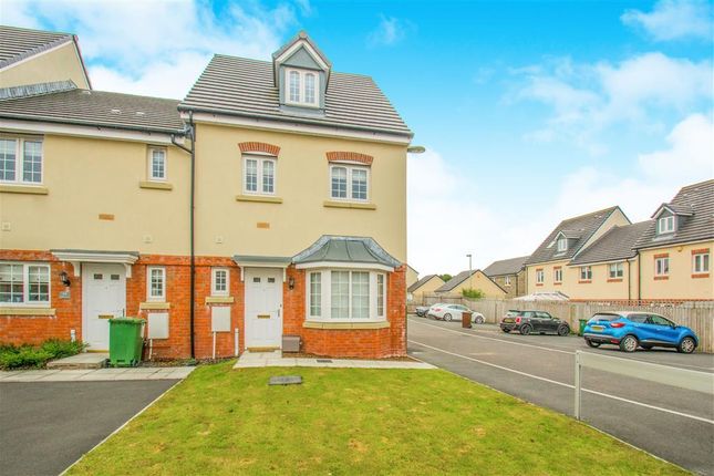 Property to rent in Mill View, Caerphilly