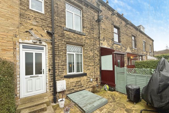 2-bed house on 4, Briar Rhydding, Shipley, £155,000
