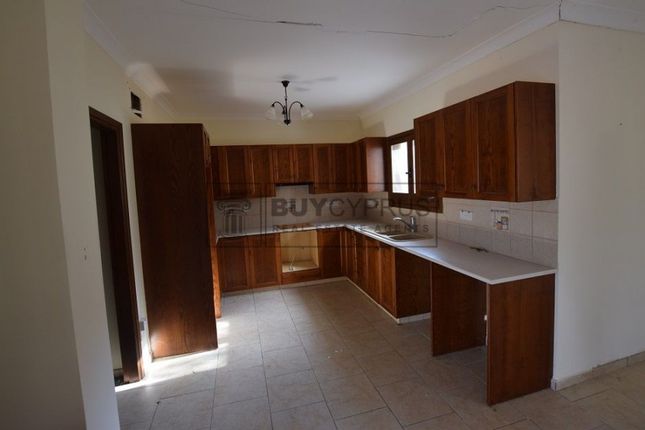 Villa for sale in Lysos, Paphos, Cyprus