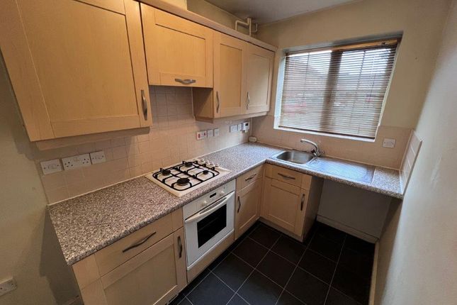 3, Merry Hurst Place, Hinckley photo 2