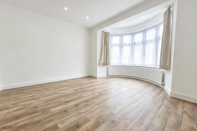 68, Park Drive, London photo 2