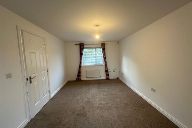 89, Charles Bennion Walk, Leicester photo 4