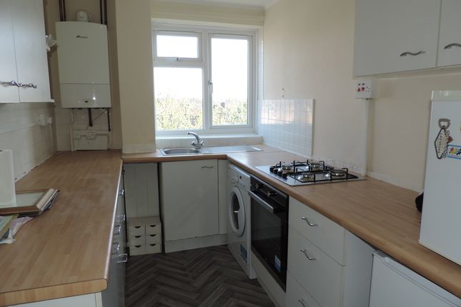 Flat to rent in Bowmans Close, Potters Bar
