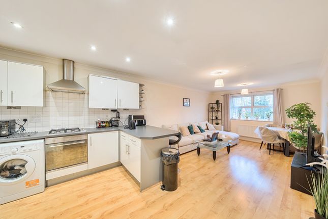 11, Lowndes Court, 17, Manor Road, Harrow photo 2