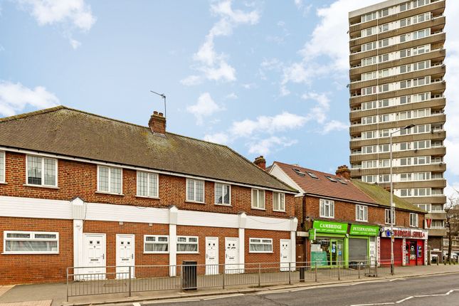 Thumbnail Flat to rent in Cambridge Road, Kingston Upon Thames, Surrey
