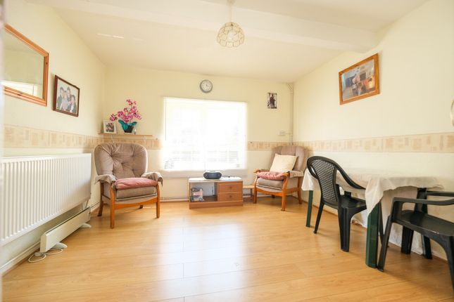 30, Southdene, Sevenoaks photo 4