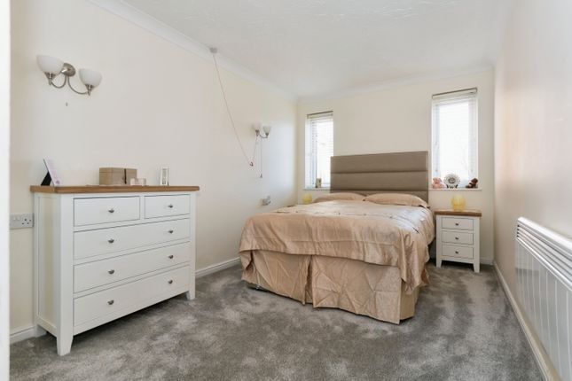 15, Sorrento Court, Moseley photo 4