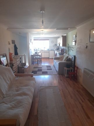 29b, Station Road, Liphook photo 2