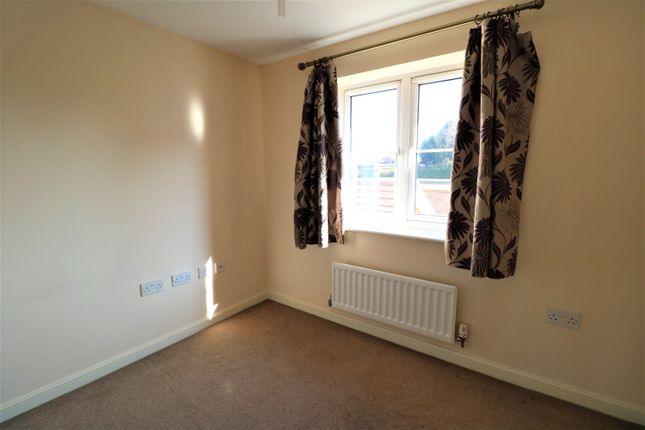 Detached house to rent in Greystones, Willesborough, Ashford