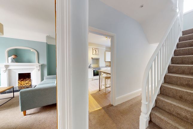 72, Marle Hill Parade, Cheltenham photo 4