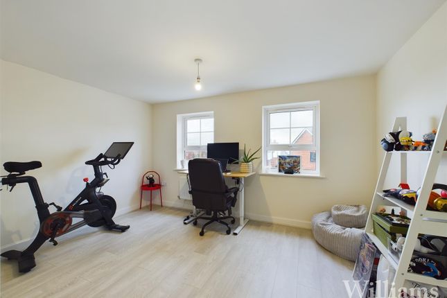 Town house for sale in Armstrongs Fields, Kingsbrook, Aylesbury