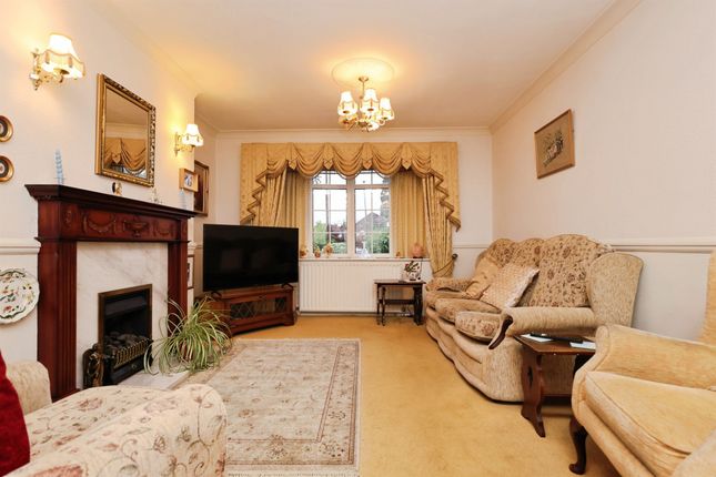 108, Acres Road, BRIERLEY HILL photo 2