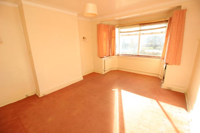 148, Church Hill Road, North Cheam photo 2