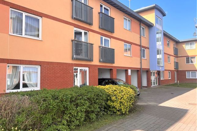 Thumbnail Flat for sale in The Stockyards, St Oswalds, Gloucester