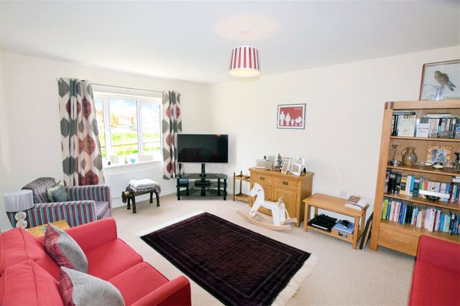 8, Halletts Road, Taunton photo 4