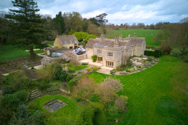 Country house to rent in Bradwell Grove, Burford