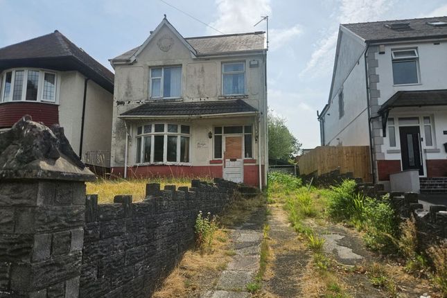 3-bed detached on 241, Clasemont Road, Swansea, £60,000