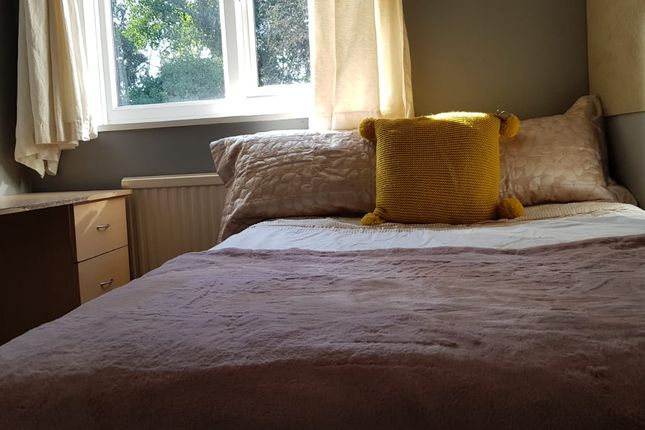 Room to rent in Norfolk Park Road, Sheffield