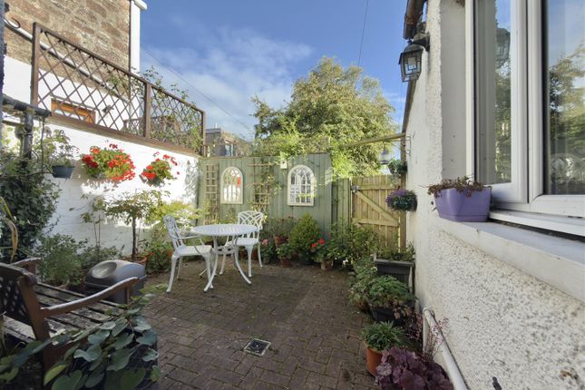 The Old Coach House, 5, Rotchell Road, Dumfries photo 4