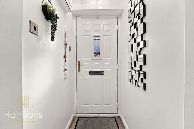 16, Hurstwood, Bolton, BL1 7BG photo 2