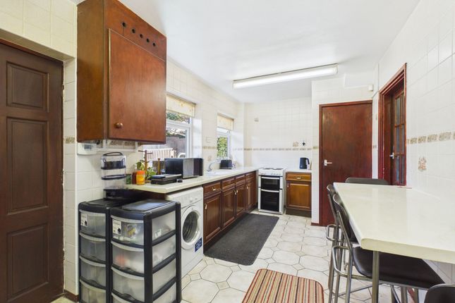 737 Western Boulevard, Nottingham photo 4