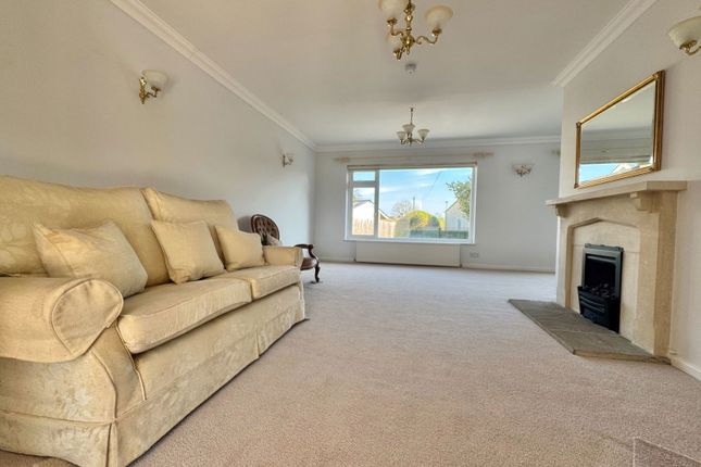 5, Uplands Close, Bath photo 4